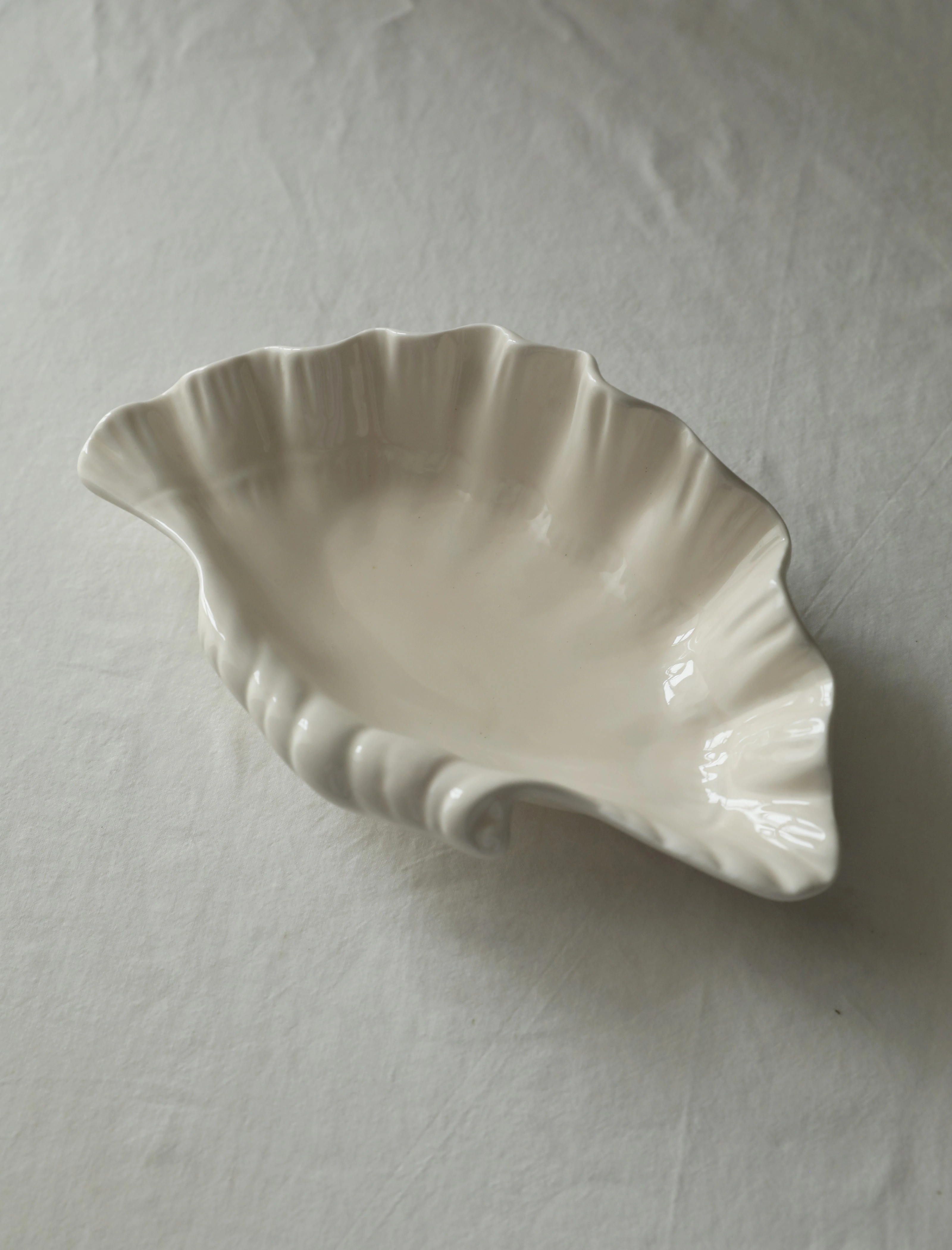 Ensemble d'assiettes en céramique scandinave, Design de coquille de couleur crème, ensemble d'assiet