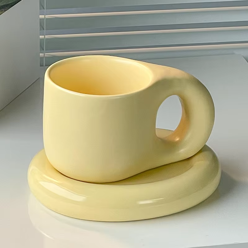 Tasse à café mignonne en céramique personnalisée, ensembles de tasses et soucoupes pour le bureau et