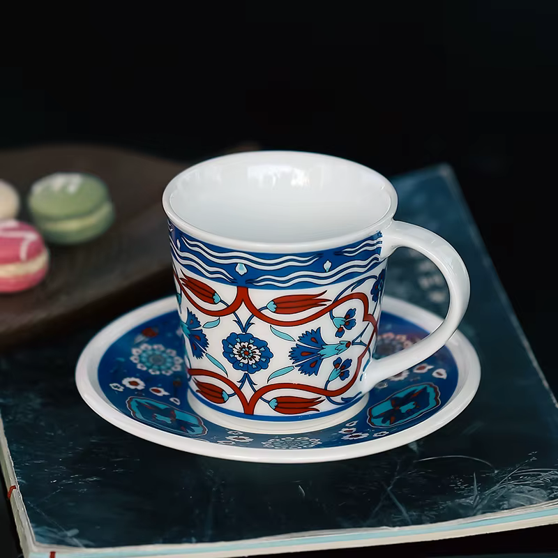 Ensemble tasse à café et soucoupe en céramique latte art, tasse à latte exquise et rétro