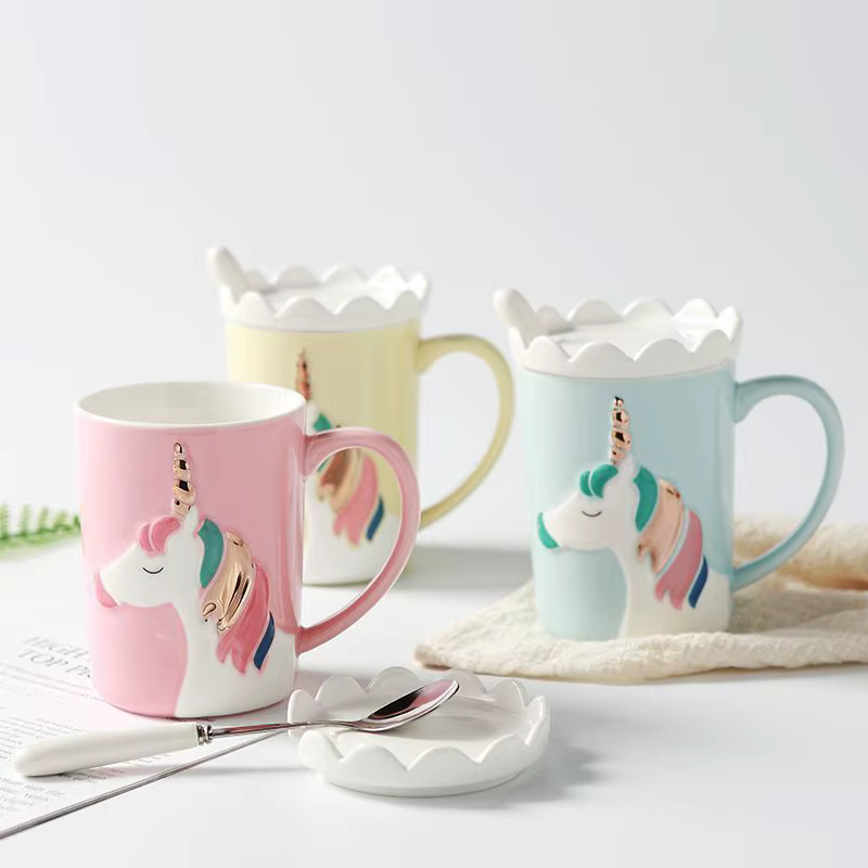 Tasse à café nordique licorne, tasse d'eau potable avec couvercle et cuillère, roman créatif, cadeau
