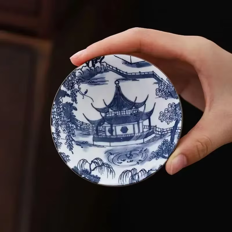 Tasse à thé en porcelaine bleue et blanche de 70ML, faite à la main, pavillon de poisson Dragon Phoe