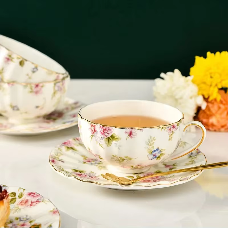 Service à thé à fleurs de style pastoral, tasse à café en céramique, costume en porcelaine d'os de h