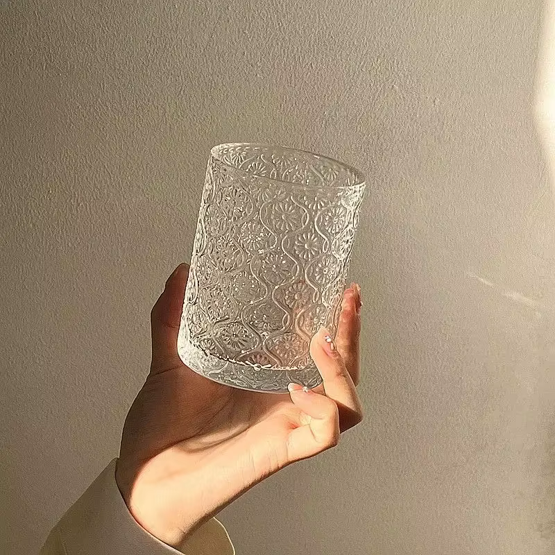 Ins Begonia Verre Sculpté Simple, Glace Américaine Latte Tasse Lait Clics Tasse D'eau Domestique