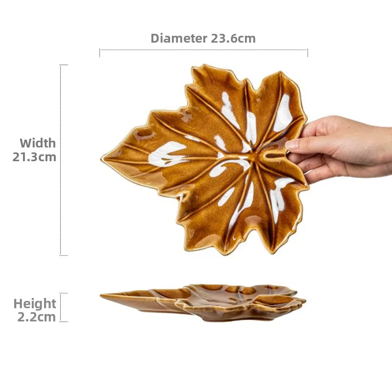 Assiette en céramique en forme de feuille d'érable irrégulière, plat de service décoratif pour hôtel
