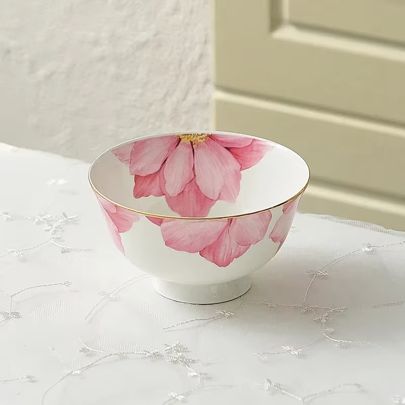 Tasse à café et théière en porcelaine européenne, tasse à café à fleurs peintes avec plat, service à