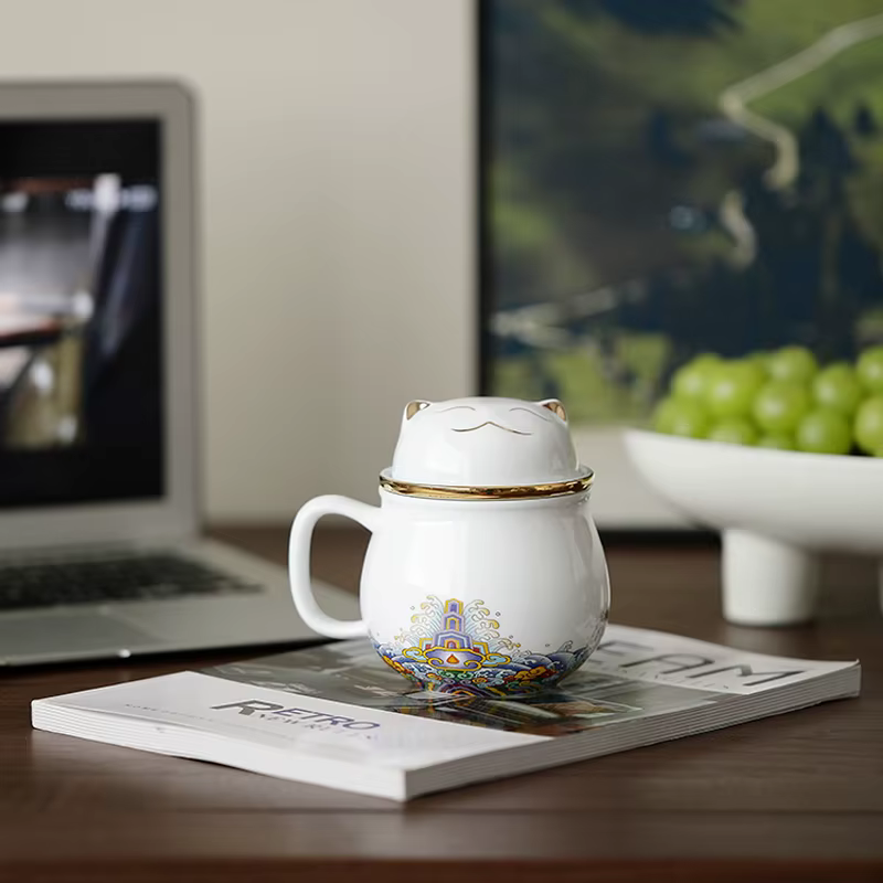 Tasse de bureau en céramique Lucky Cat avec filtre à thé et couvercle, tasse à café en forme d'anima