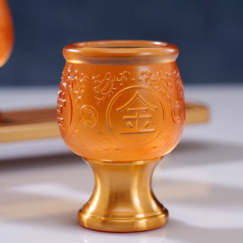 Tasses de glaçage colorées pour offrir du vin ou de l'eau, utilisées à la maison pour fabriquer des