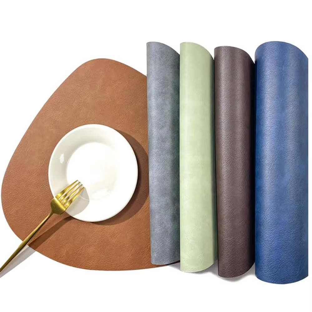 Sets de table coordonnants en similicuir