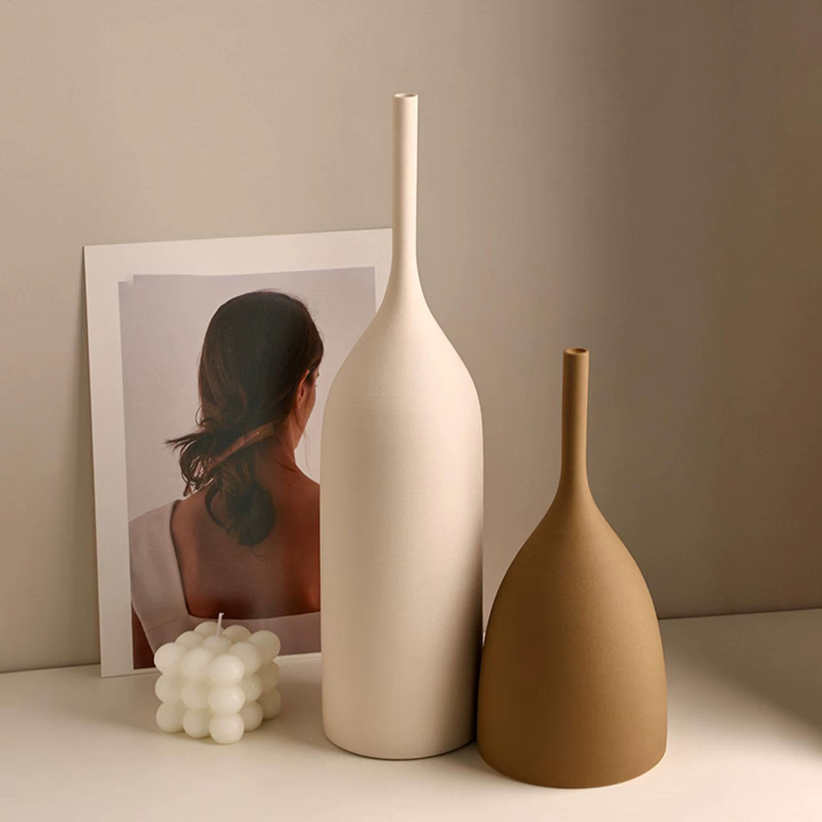 Vase décoratif en porcelaine