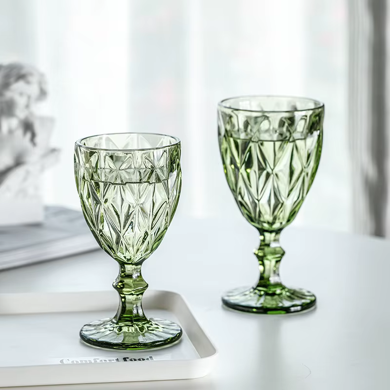 Gobelet de couleur vintage