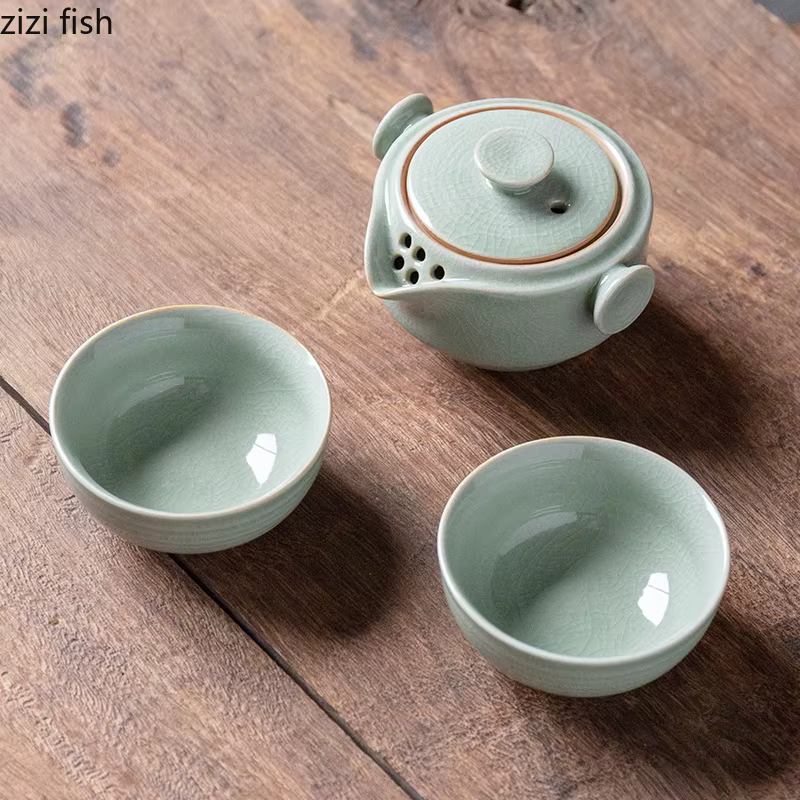 Théière en céramique moderne