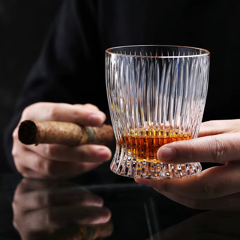 Verres à whisky à l'ancienne pour les amateurs de scotch