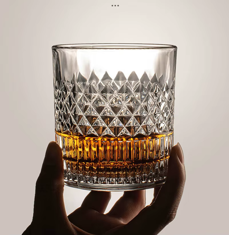 Verres à whisky à l'ancienne pour les amateurs de scotch