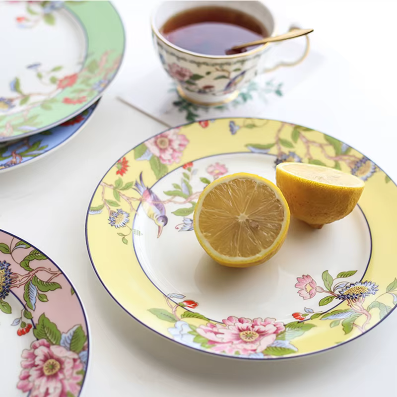 Assiettes haut de gamme en porcelaine