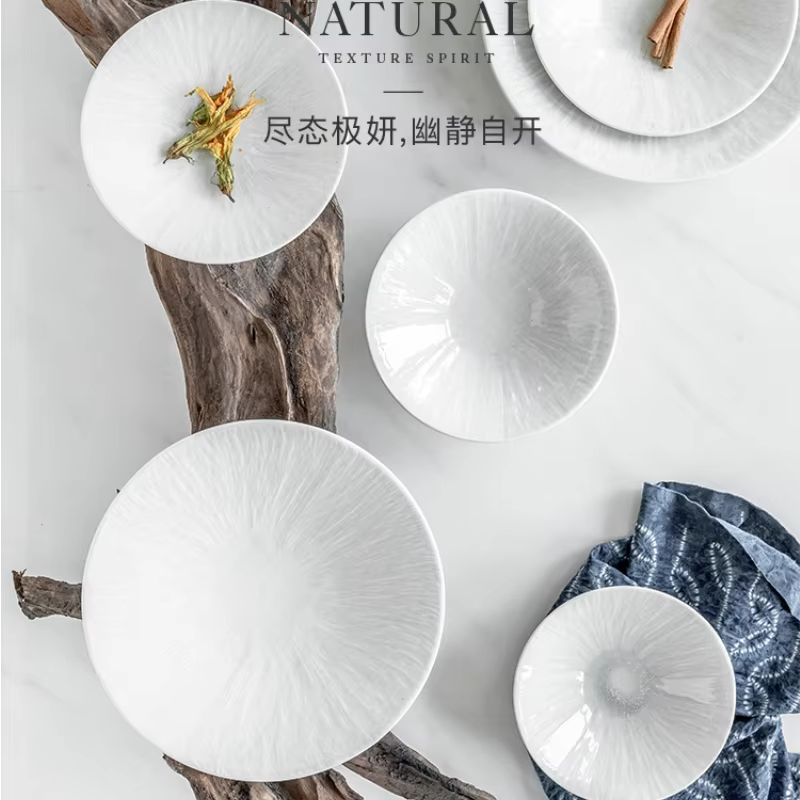 Assiette Profonde Créative avec Chapeau Blanc