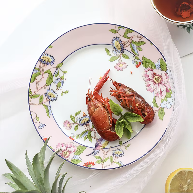 Assiettes haut de gamme en porcelaine