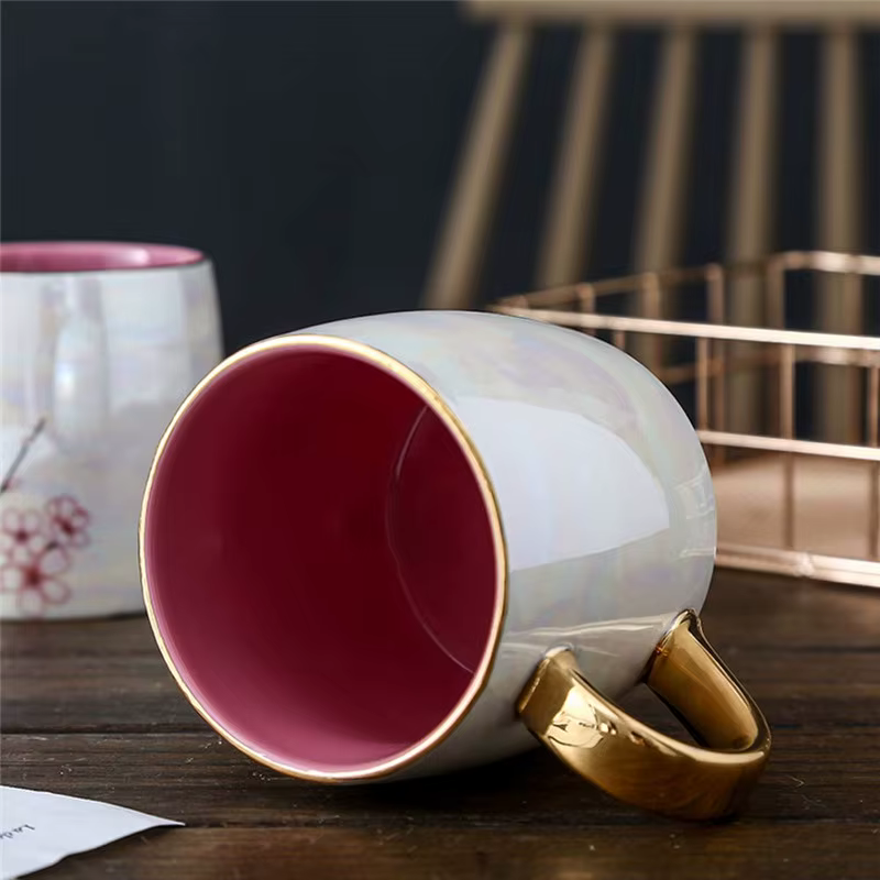 Tasses en céramique sans fleur avec couvercle