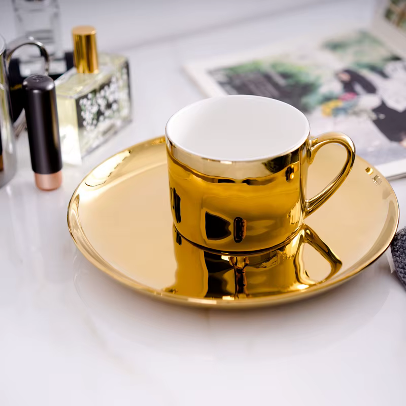 Ins – tasse à café en or plaqué argent