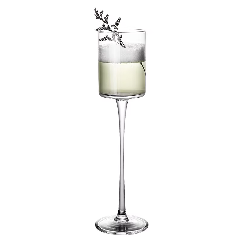 4 verres à champagne, verres à cocktail
