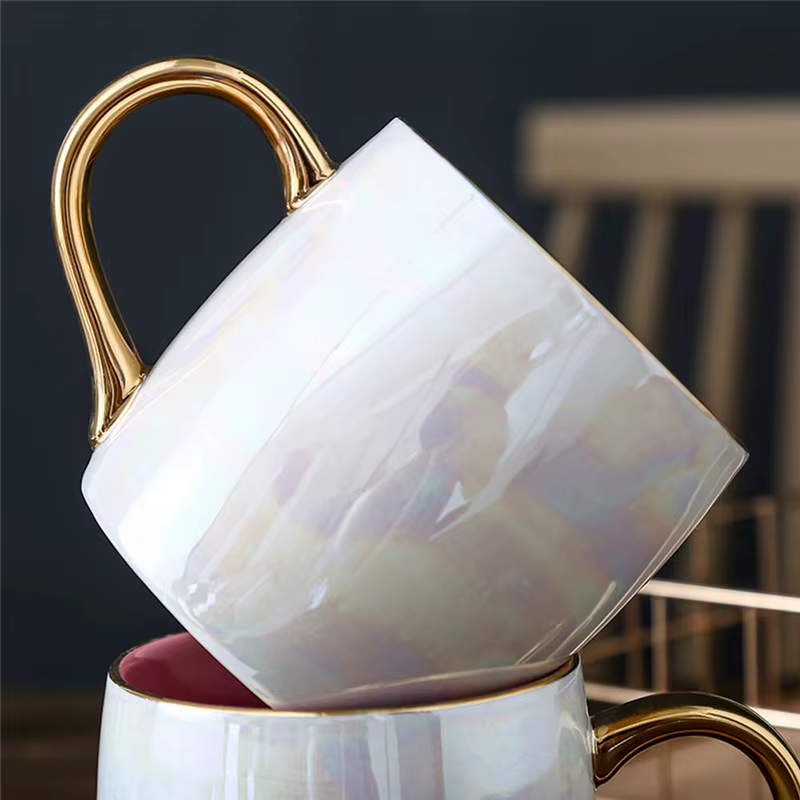 Tasses en céramique sans fleur avec couvercle