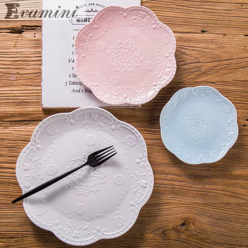 Assiettes plates en céramique européenne