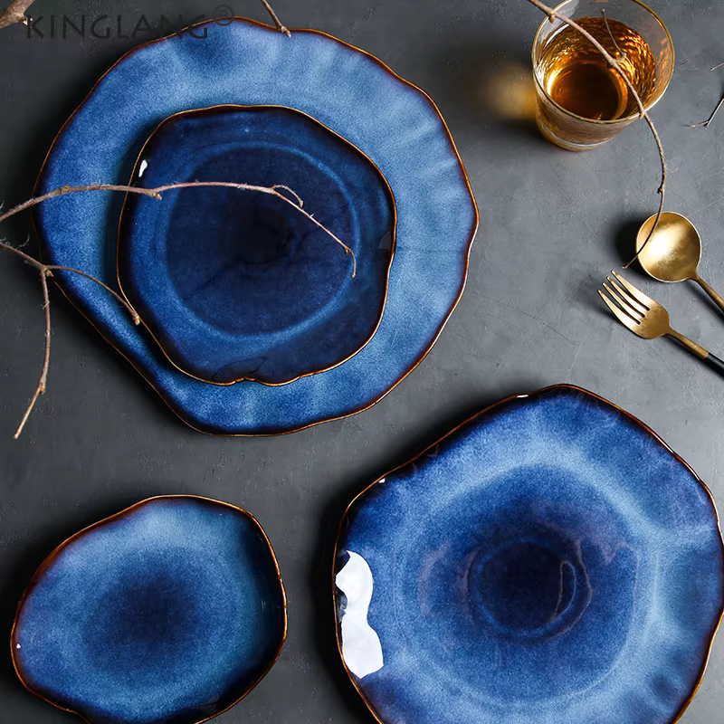 Assiette plate en céramique japonaise