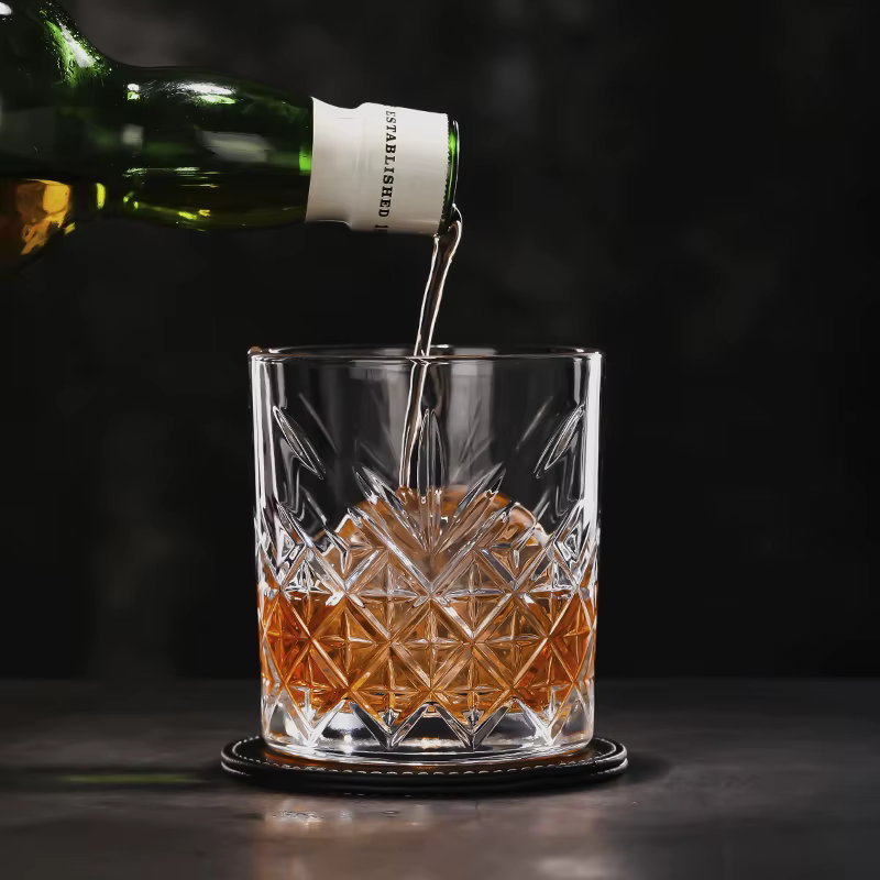 Verres à whisky à l'ancienne pour les amateurs de scotch