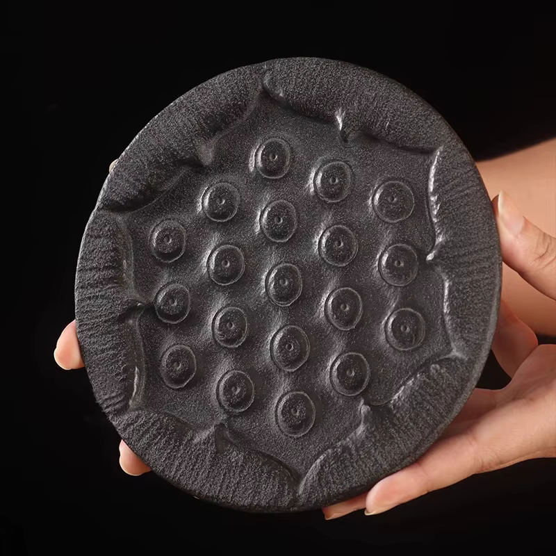 Plateau à thé Zen Lotus Pod – Basalt noir sculpté à la main
