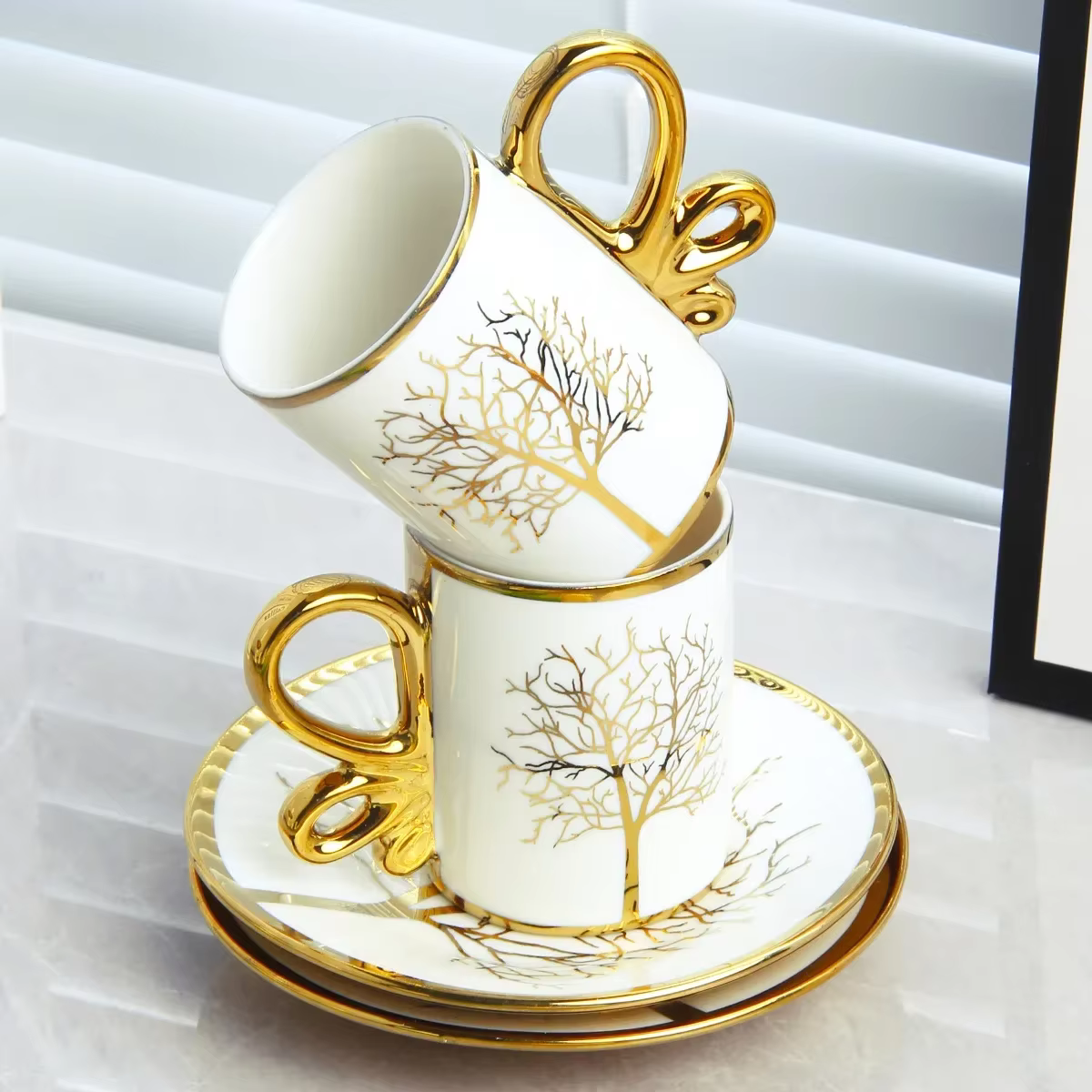Tasse à café légère en céramique