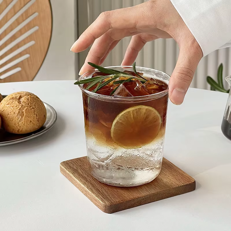 Tasse à café en verre domestique