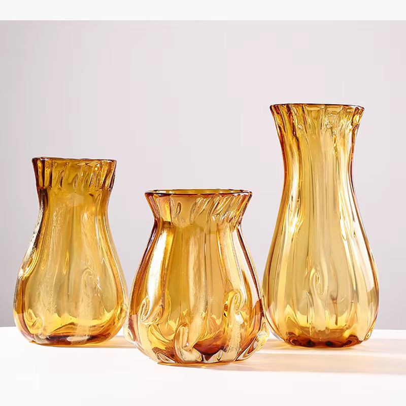 Vase en verre créatif couleur ambre