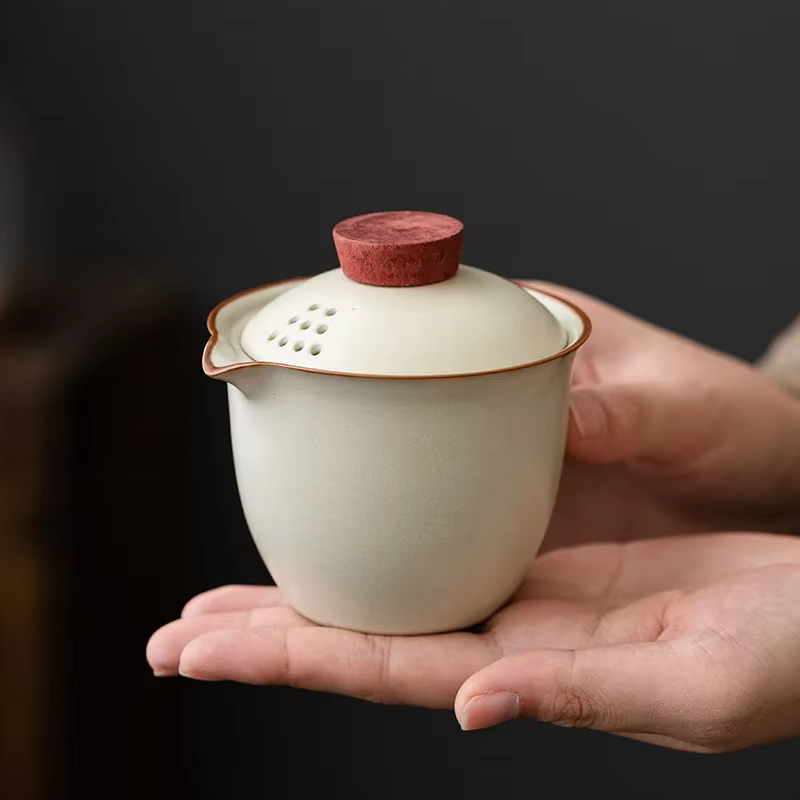 Service à thé de voyage Ru Kiln avec un pot et trois tasses à pression en céramique d'extérieur standard