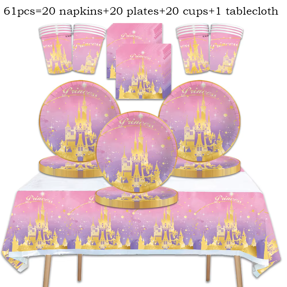 Ensemble de tasses, assiettes