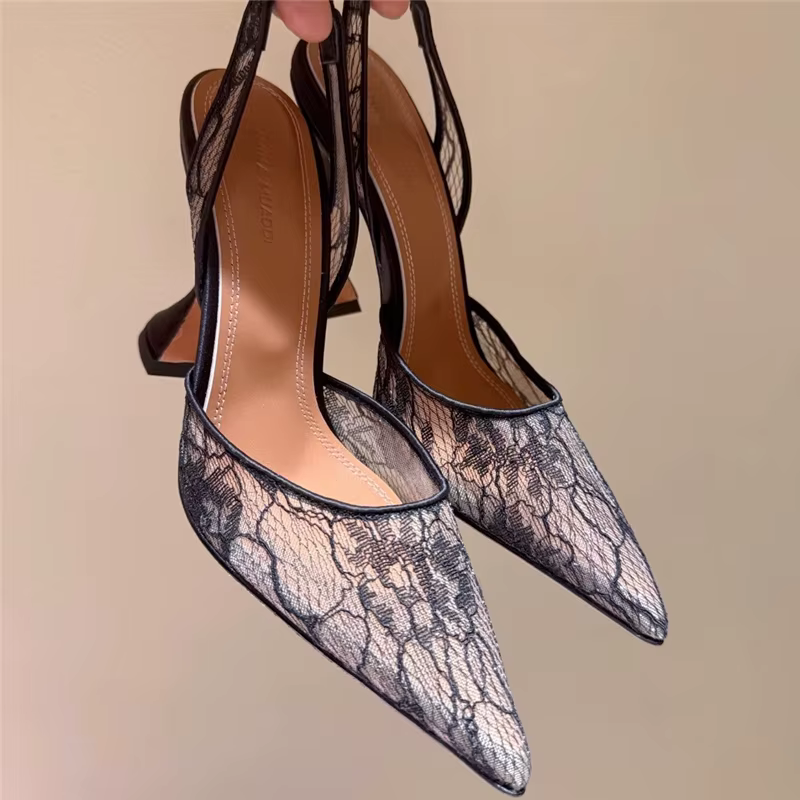 Sandales à talons hauts été nouvelle dentelle pointue maille verre à vin talon chaussures de mariage robe de banquet polyvalent simple chaussures pour femmes