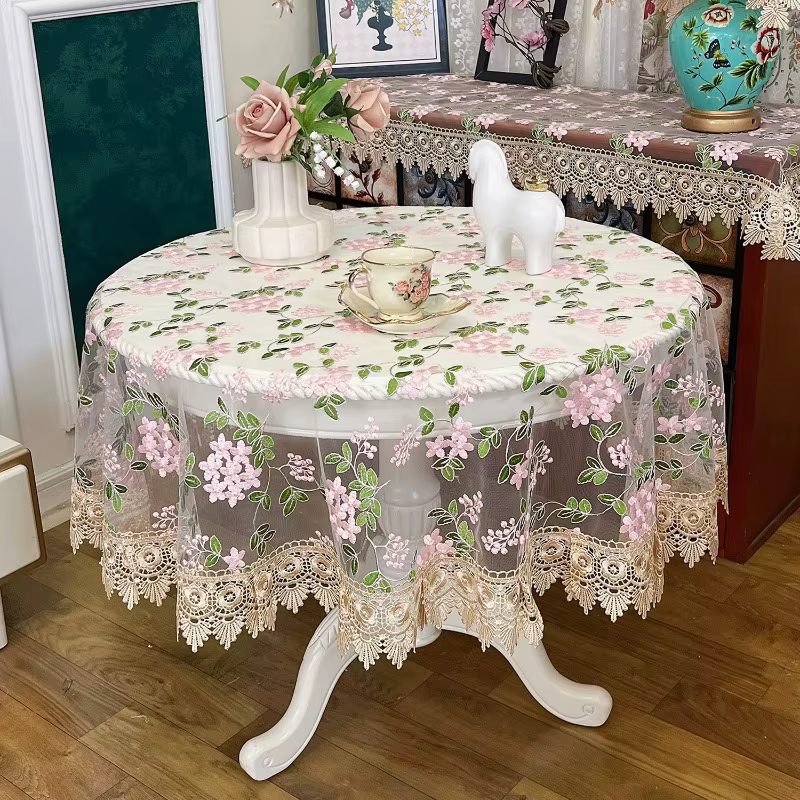 Nouvelle nappe en dentelle