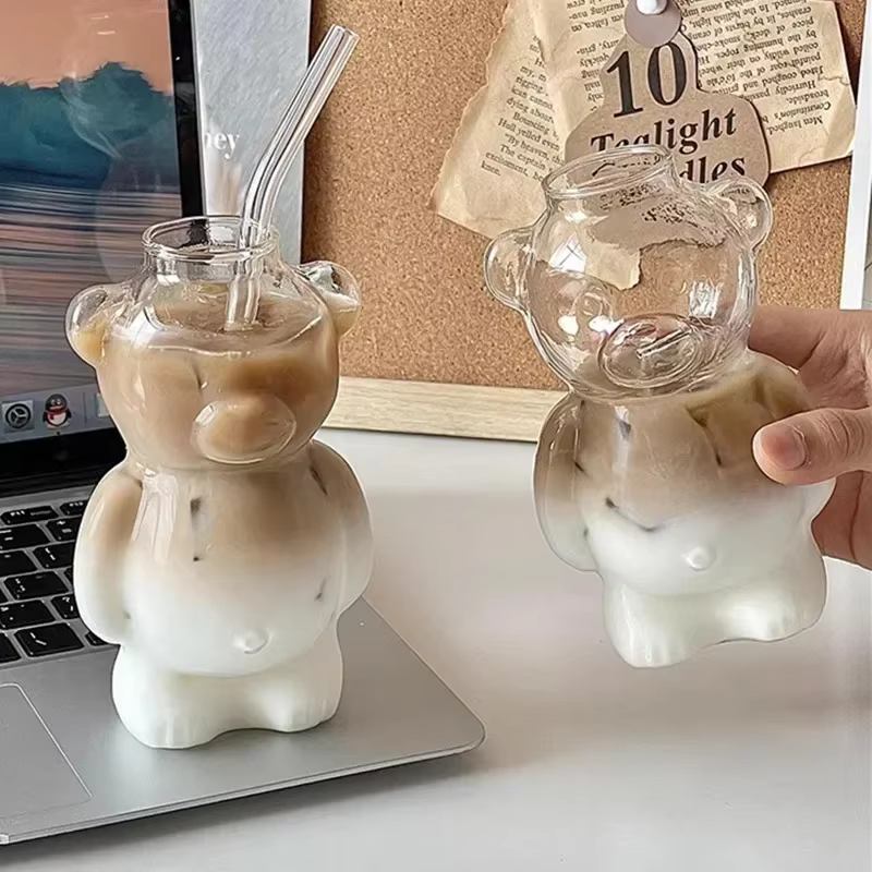 Tasse à café en forme d'ours de dessin animé
