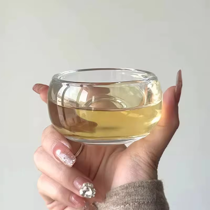 Tasse simple épaissie en verre de cristal