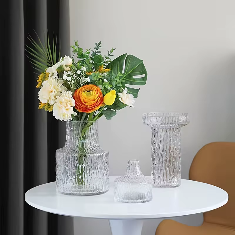 Vase en verre texturé glacier fait à la main