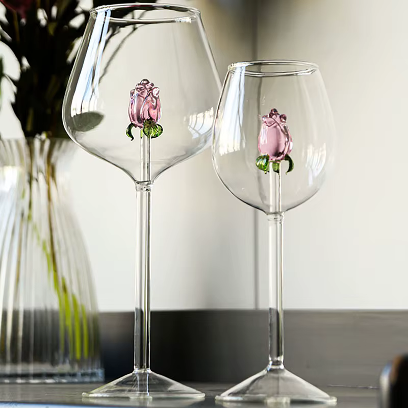 Verres à vin rose 3D créatifs