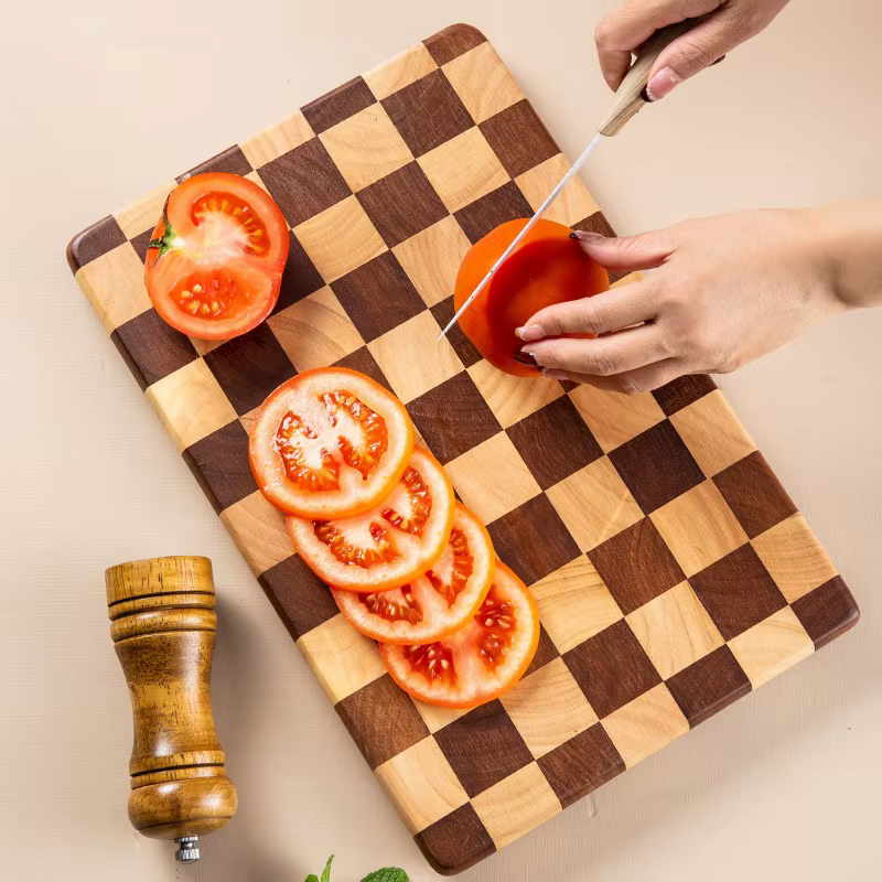 Planche à découper créative en forme de damier