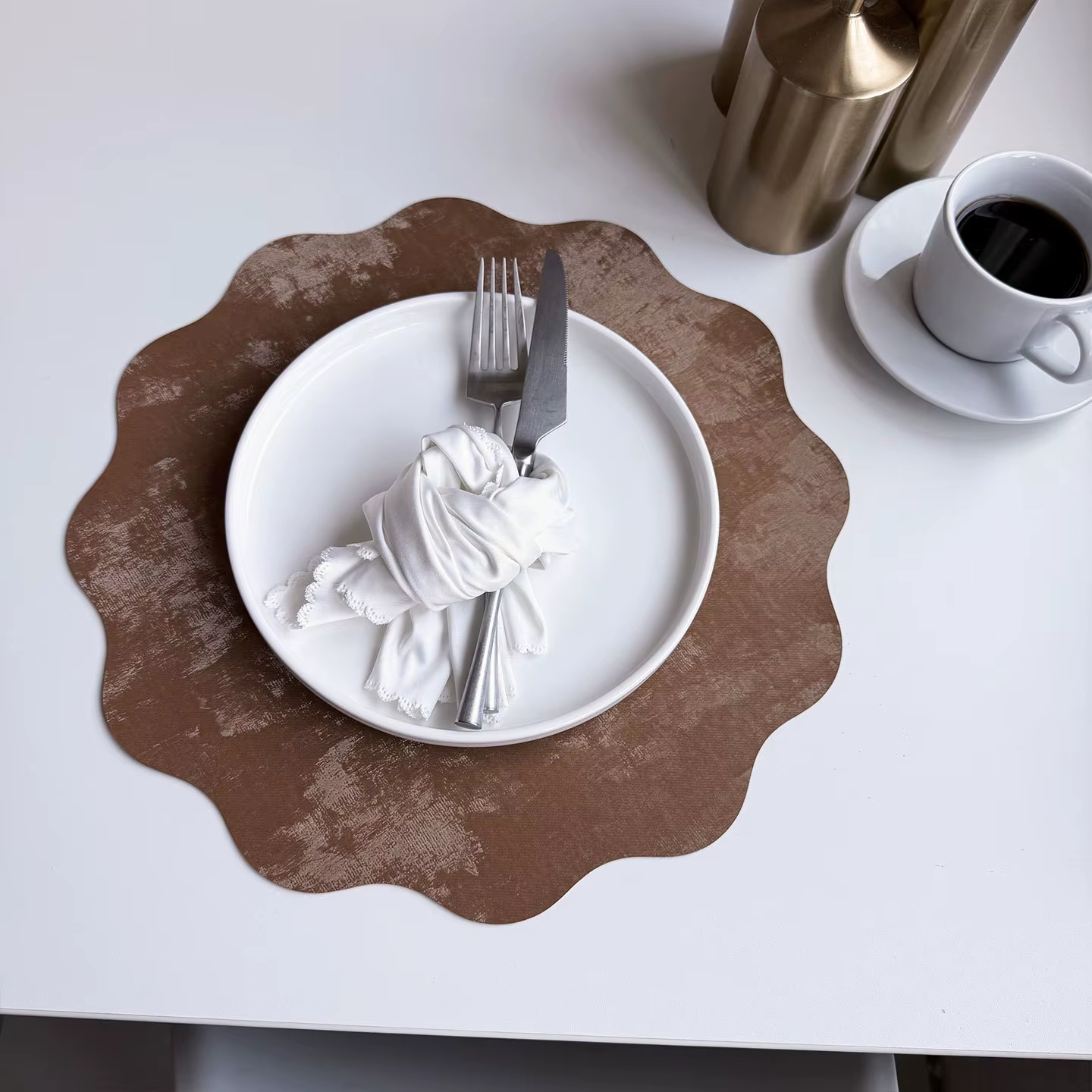 Sous-plat en similicuir velours