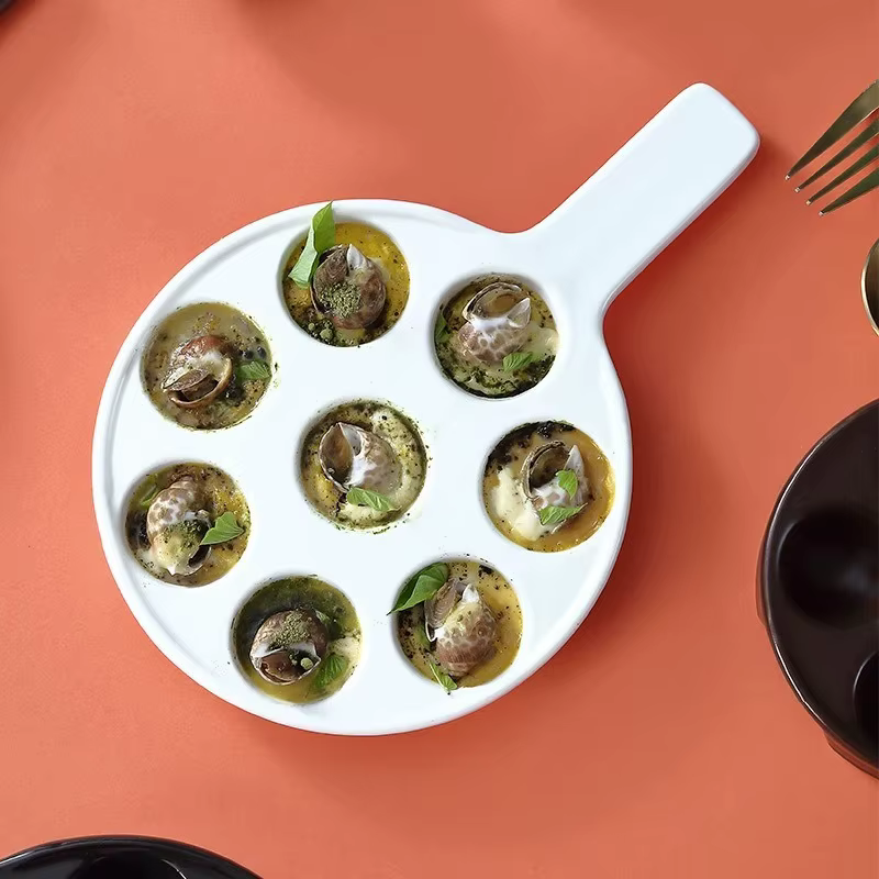 Assiette d'escargot cuite au four français