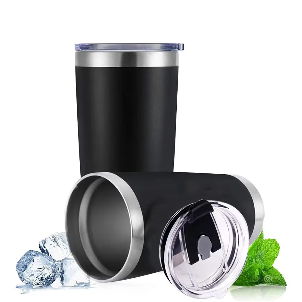 Tasse à bière isolée