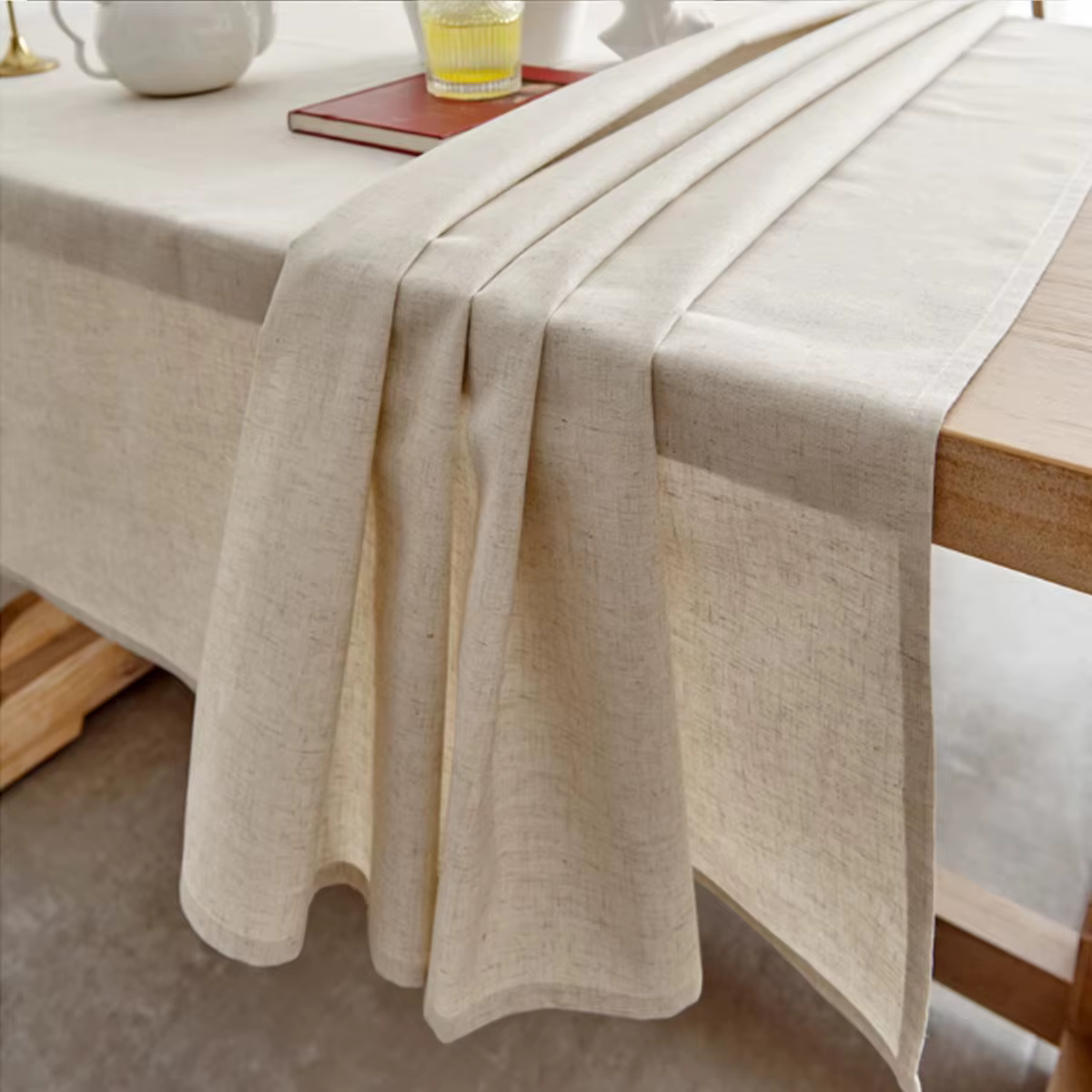 Nappe de table américaine beige simple