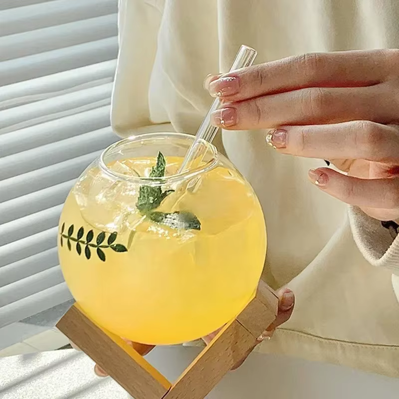 Tasse en verre à Cocktail avec support en bois