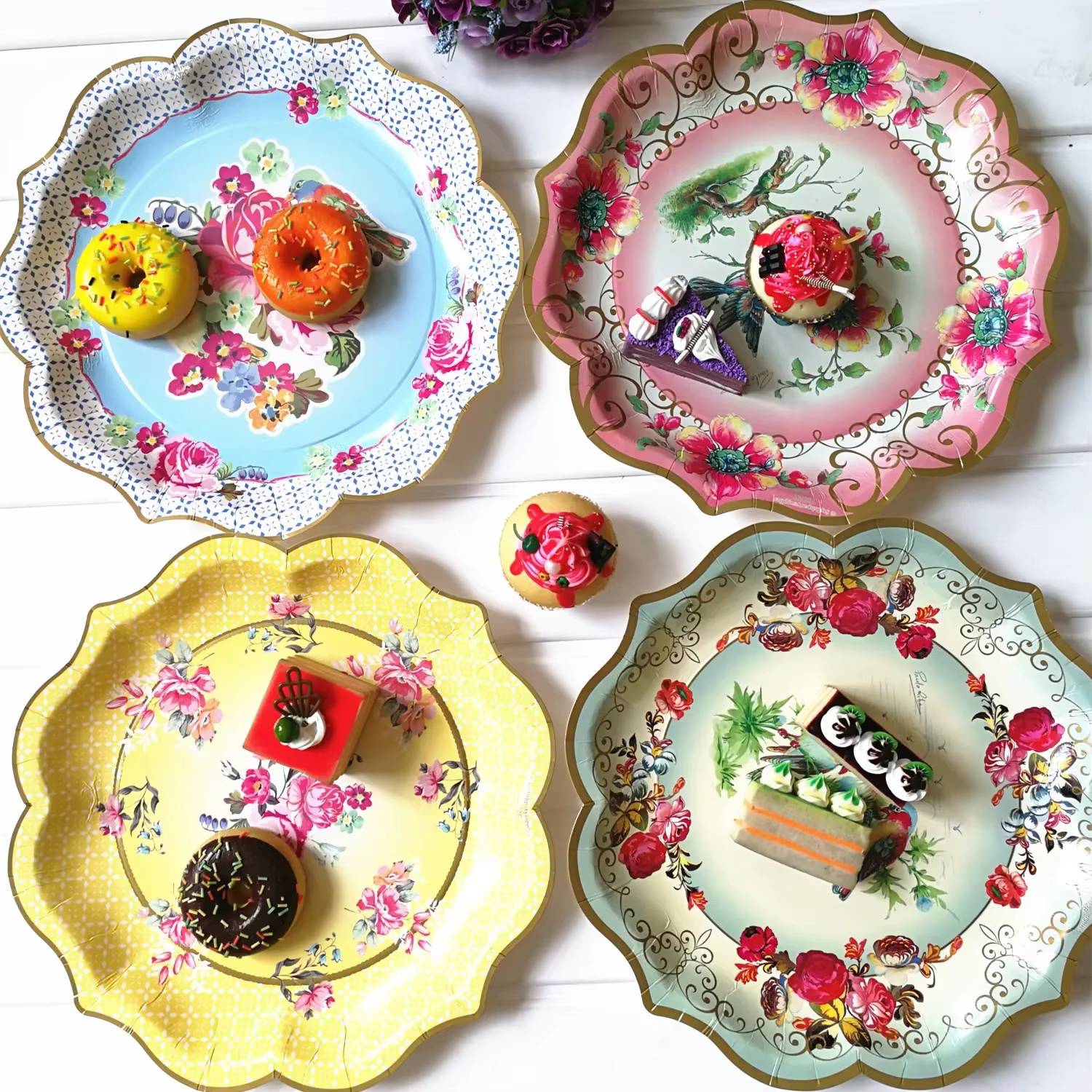 Assiette chinoise en porcelaine bleue et blanche
