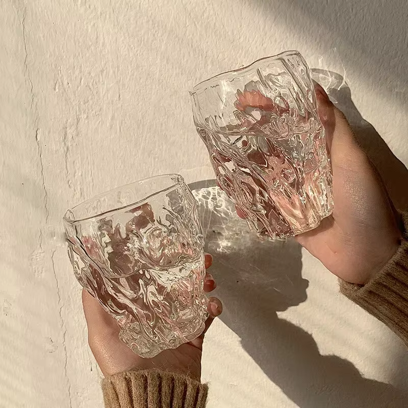 Tasse en verre texturé de style Ins