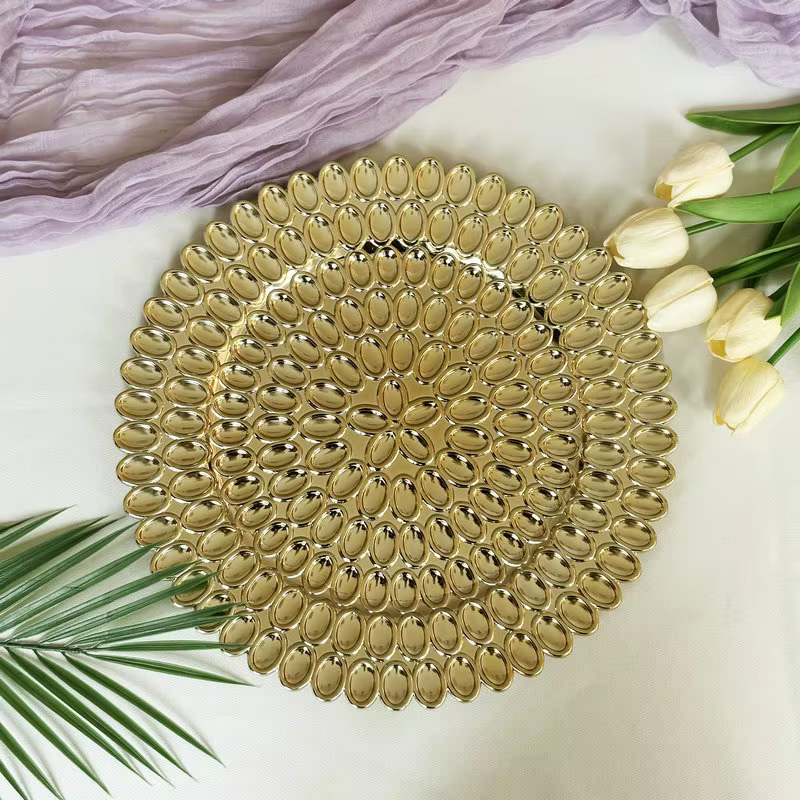 100 assiettes décoratives dorées rondes de 13 pouces pour la présentation de table