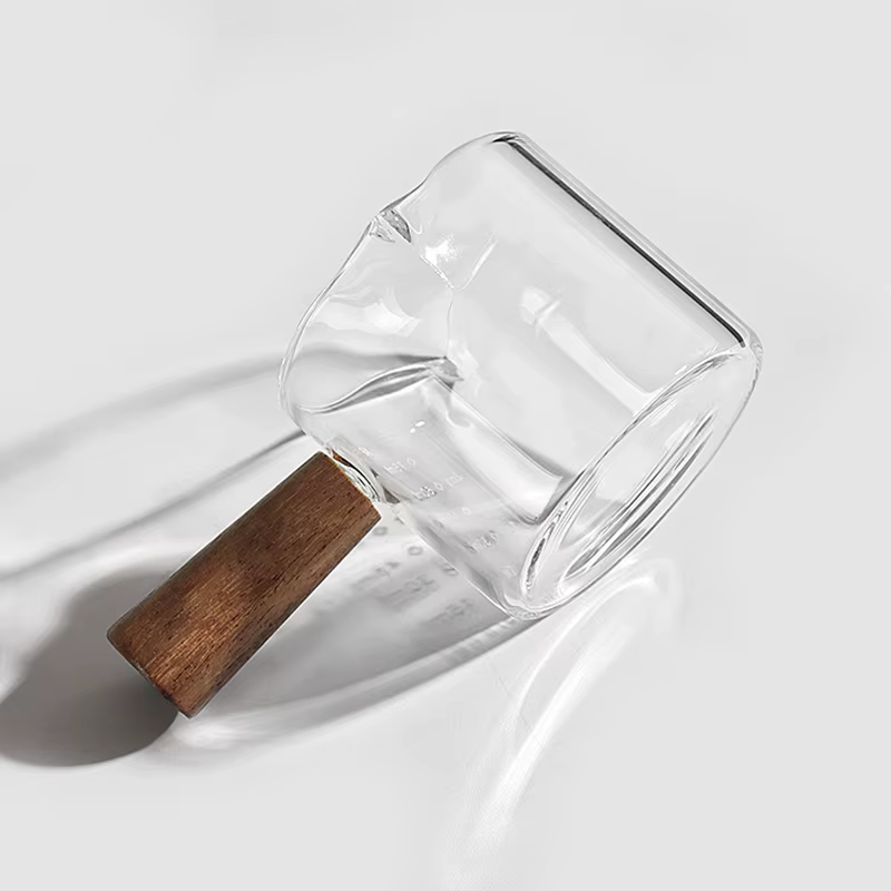 Tasse à expresso, verre à mesurer