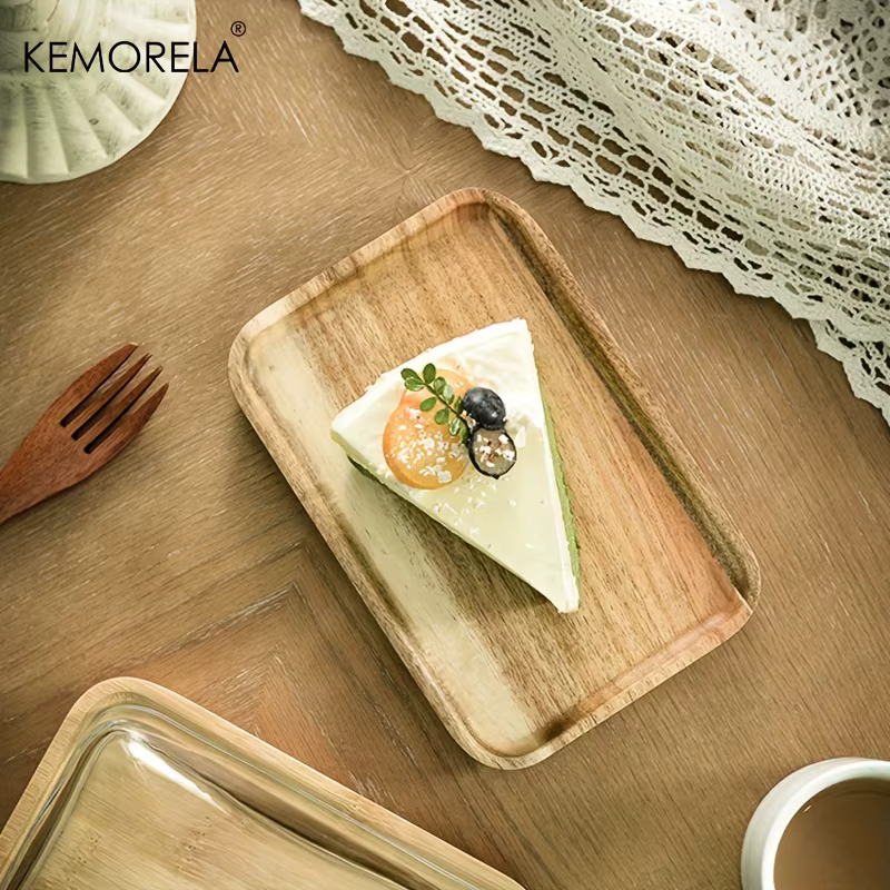 Assiette en bois pour gâteaux et desserts